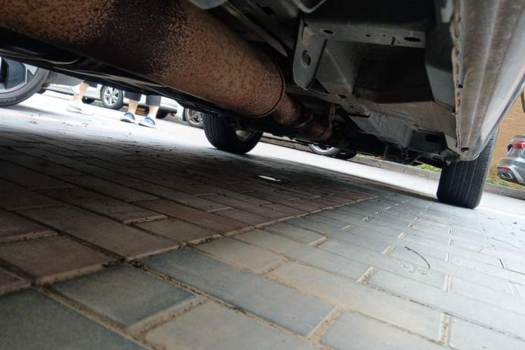 Used Buick GL8 2011 2.4L LT Executive Edition Chassis Rear Right