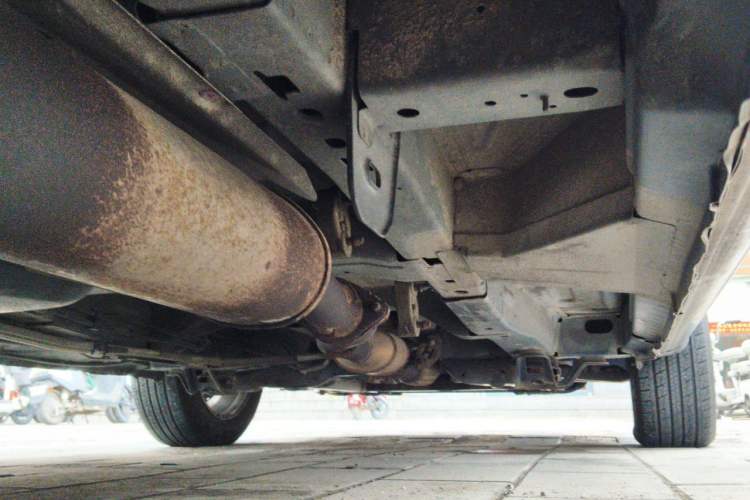 Used Buick GL8 2011 2.4L CT Comfort Edition Chassis Rear Right