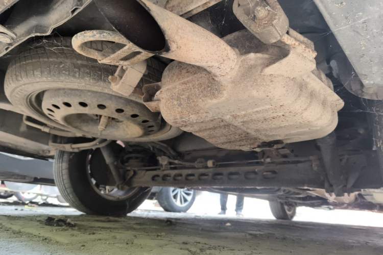 Used Buick GL8 2011 2.4L CT Comfort Edition Chassis Rear Right