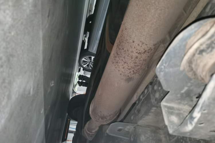 Used Buick GL8 2011 2.4L LT Executive Edition Chassis Rear Right