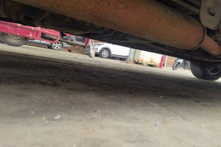 Used Buick GL8 2011 2.4L LT Executive Edition Chassis Rear Right