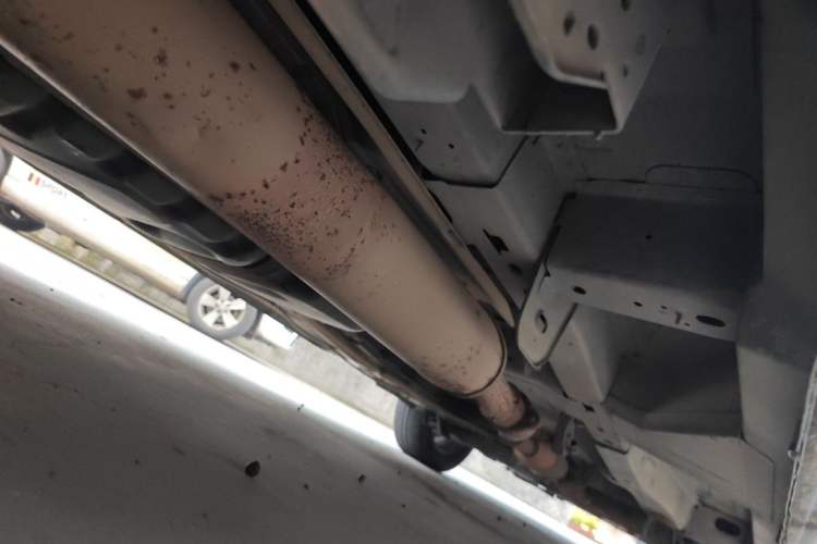 Used Buick GL8 2011 2.4L LT Executive Edition Chassis Rear Right