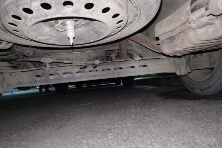 Used Buick GL8 2011 2.4L CT Comfort Edition Chassis Rear