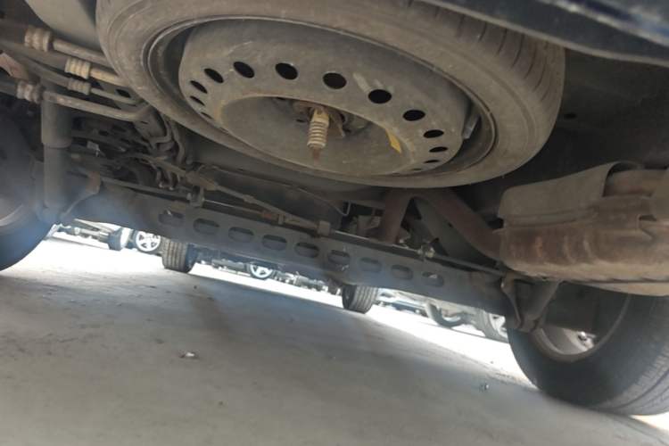 Used Buick GL8 2011 2.4L CT Luxury Business Comfort Edition Chassis Rear