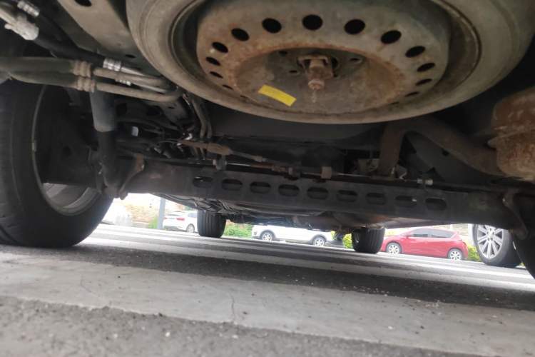 Used Buick GL8 2011 2.4L LT Executive Edition Chassis Rear