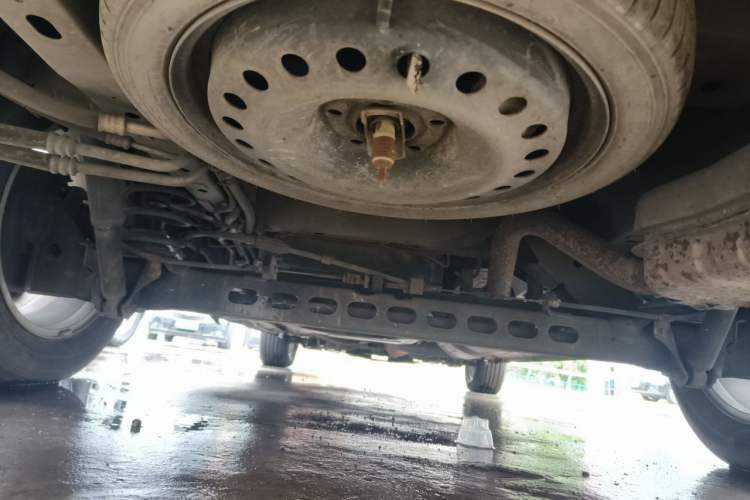 Used Buick GL8 2011 2.4L LT Executive Edition Chassis Rear