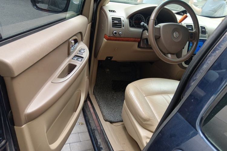 Used Buick GL8 2011 2.4L LT Executive Edition Driver Seat