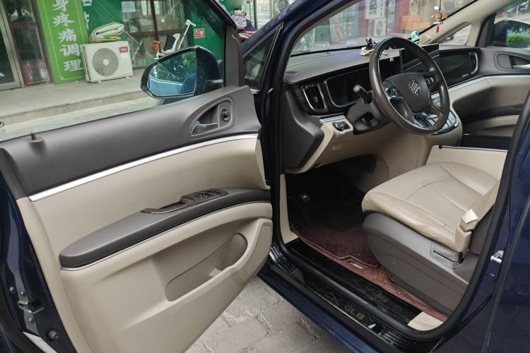 Used Buick GL8 2011 3.0L GT Luxury Business Haoya Edition Driver Seat