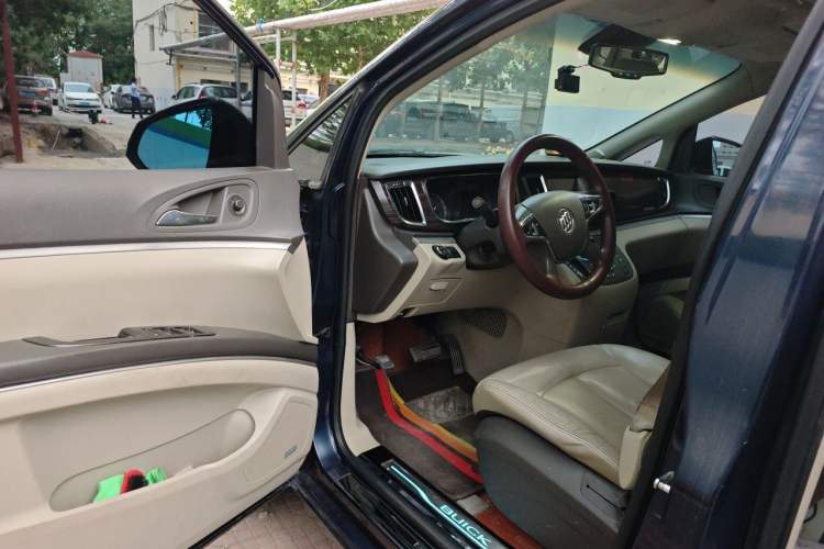 Used Buick GL8 2011 3.0L XT Luxury Business Flagship Edition Driver Seat