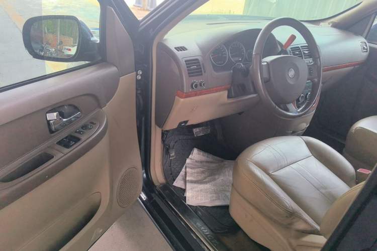 Used Buick GL8 2011 2.4L LT Executive Edition Driver Seat