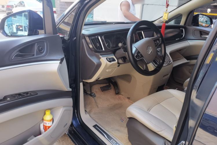 Used Buick GL8 2011 3.0L XT Luxury Business Flagship Edition Driver Seat