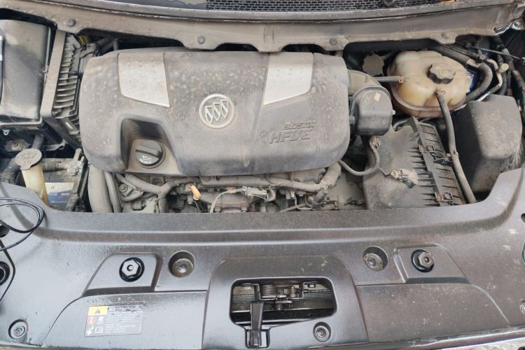 Used Buick GL8 2011 3.0L GT Luxury Business Haoya Edition Engine Bay