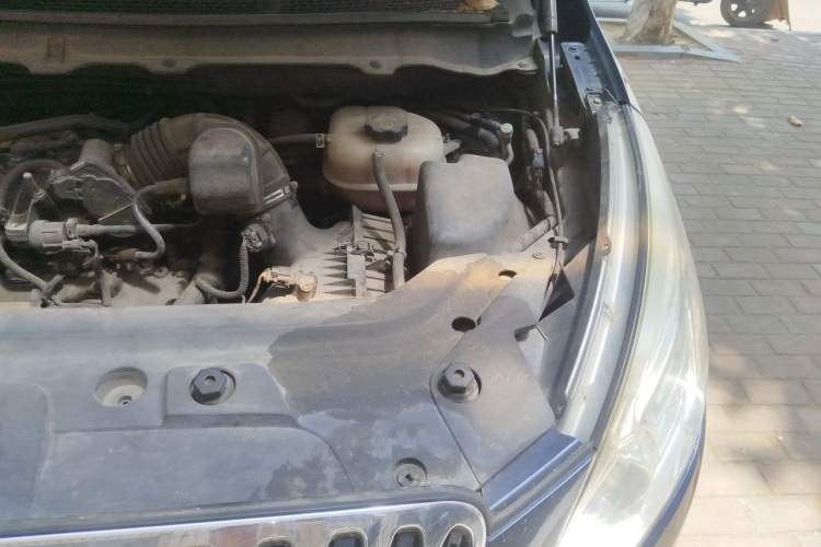 Used Buick GL8 2011 3.0L GT Luxury Business Haoya Edition Engine Bay Left