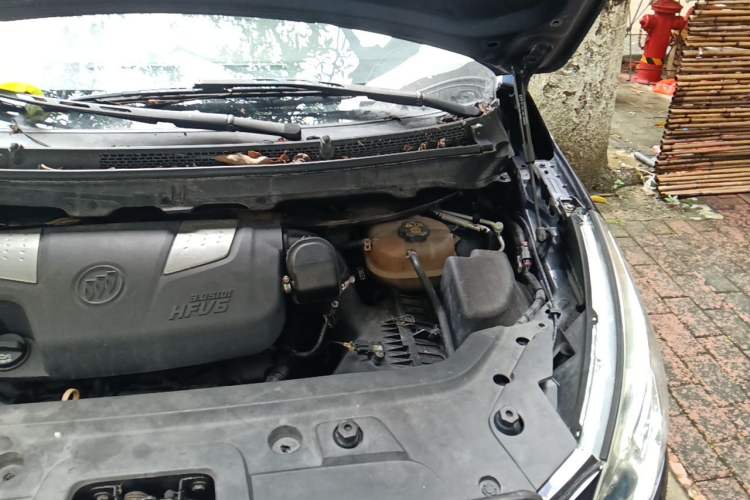 Used Buick GL8 2011 3.0L GT Luxury Business Haoya Edition Engine Bay Left