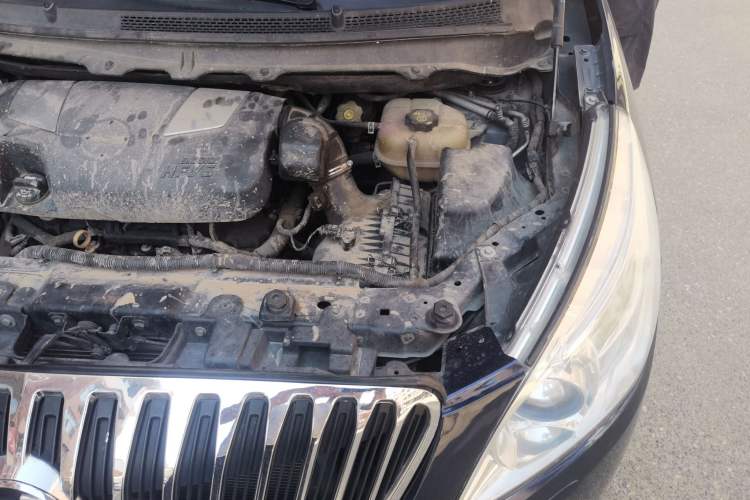 Used Buick GL8 2011 3.0L XT Luxury Business Flagship Edition Engine Bay Left