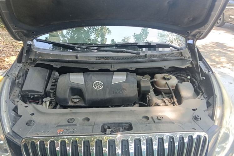 Used Buick GL8 2011 3.0L XT Luxury Business Flagship Edition Engine Bay