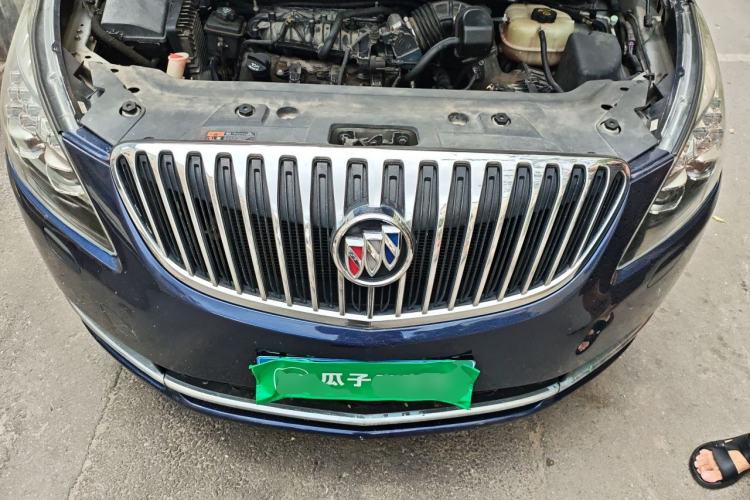 Used Buick GL8 2011 3.0L GT Luxury Business Haoya Edition Engine Bay