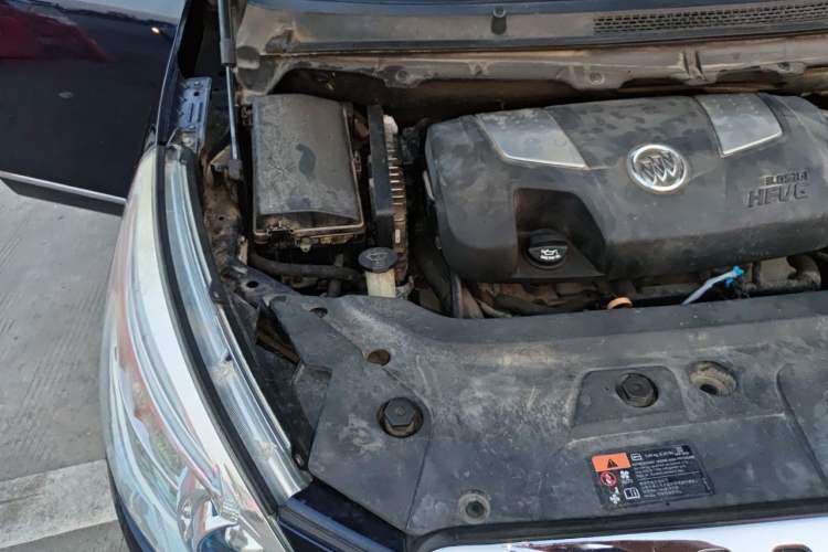 Used Buick GL8 2011 3.0L GT Luxury Business Haoya Edition Engine Bay Right