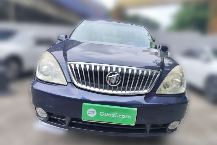 Used Buick GL8 2011 2.4L LT Executive Edition Front