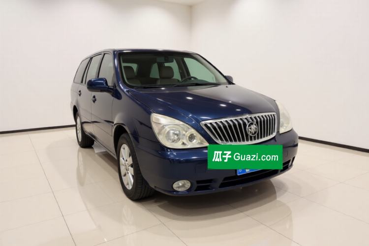 Used Buick GL8 2011 2.4L LT Executive Edition Front Right 45 Deg