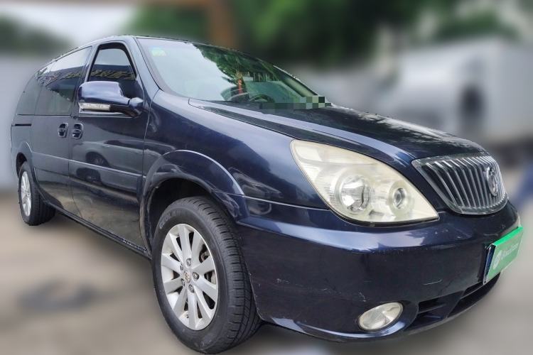 Used Buick GL8 2011 2.4L LT Executive Edition Front Right 45 Deg