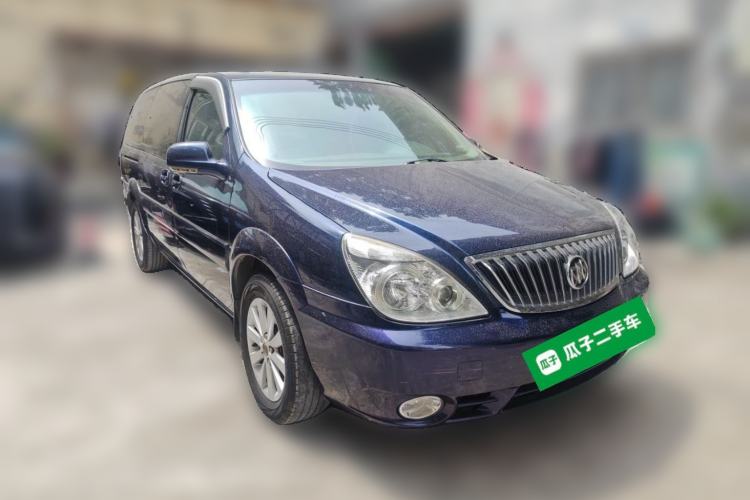 Used Buick GL8 2011 2.4L LT Executive Edition Front Right 45 Deg
