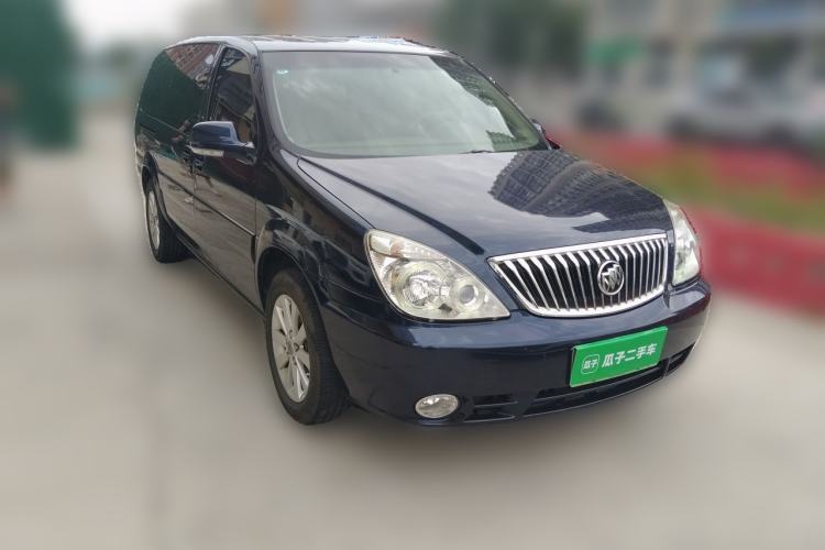 Used Buick GL8 2011 2.4L CT Comfort Edition Front Right 45 Deg