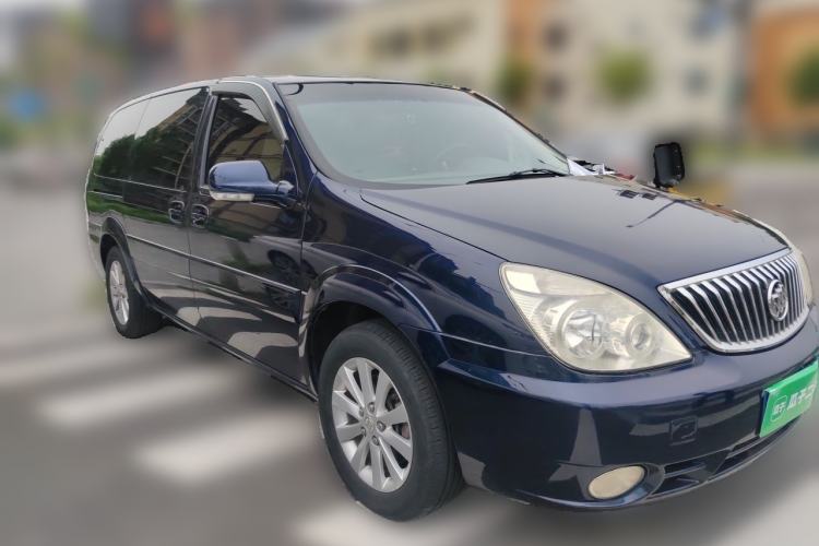 Used Buick GL8 2011 2.4L LT Executive Edition Front Right 45 Deg