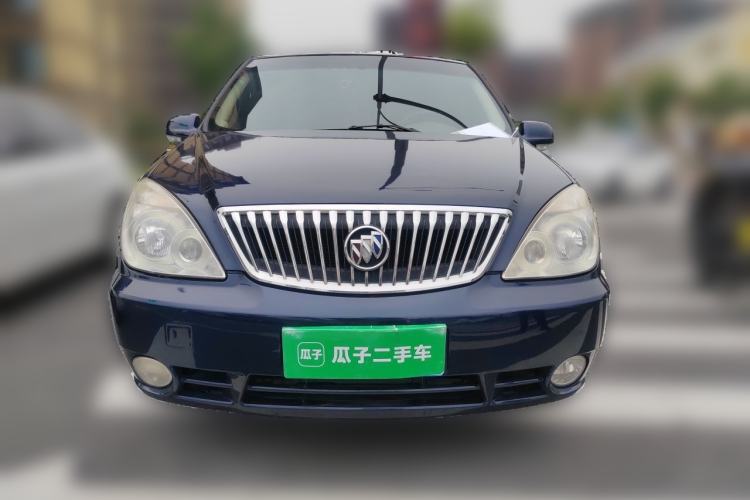 Used Buick GL8 2011 2.4L LT Executive Edition Front