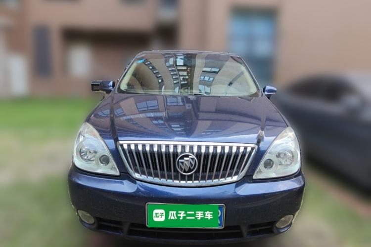 Used Buick GL8 2011 2.4L LT Executive Edition Front