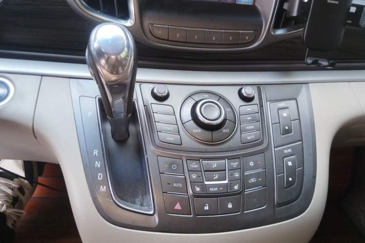 Used Buick GL8 2011 3.0L GT Luxury Business Haoya Edition Gear Lever