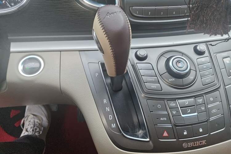 Used Buick GL8 2011 2.4L CT Luxury Business Comfort Edition Gear Lever