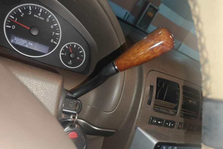 Used Buick GL8 2011 2.4L CT Comfort Edition Gear Lever