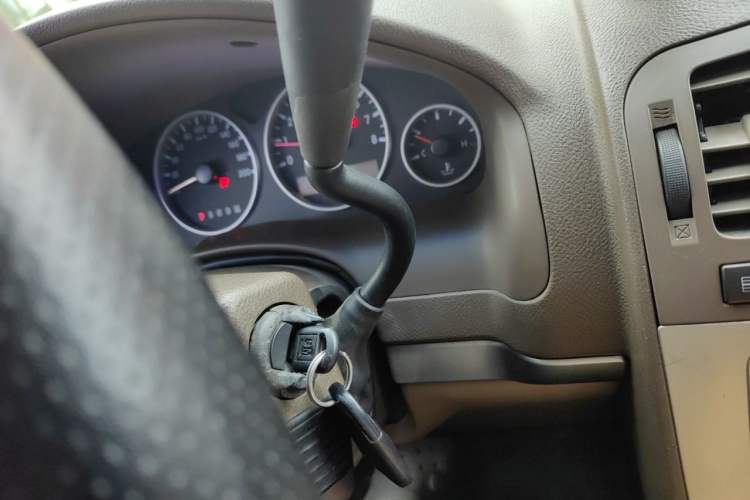 Used Buick GL8 2011 2.4L CT Comfort Edition Gear Lever