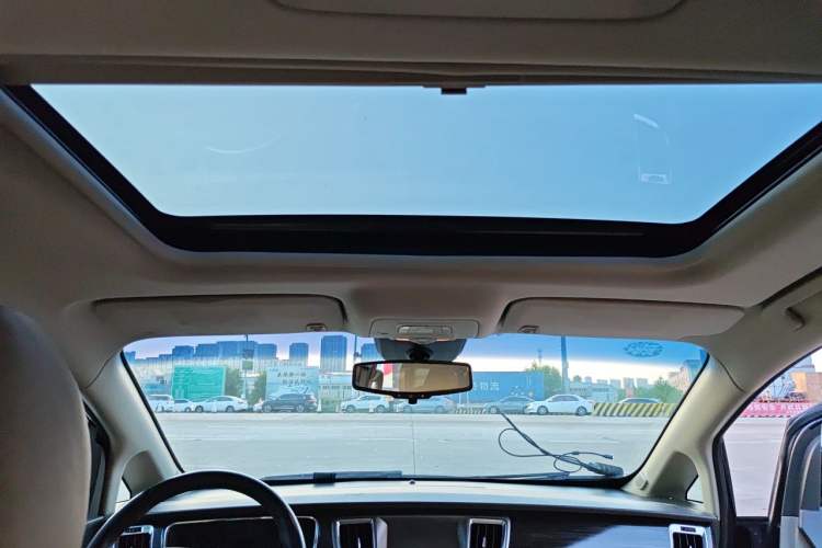 Used Buick GL8 2011 3.0L GT Luxury Business Haoya Edition Headliner