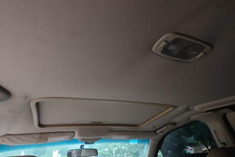 Used Buick GL8 2011 2.4L LT Executive Edition Headliner