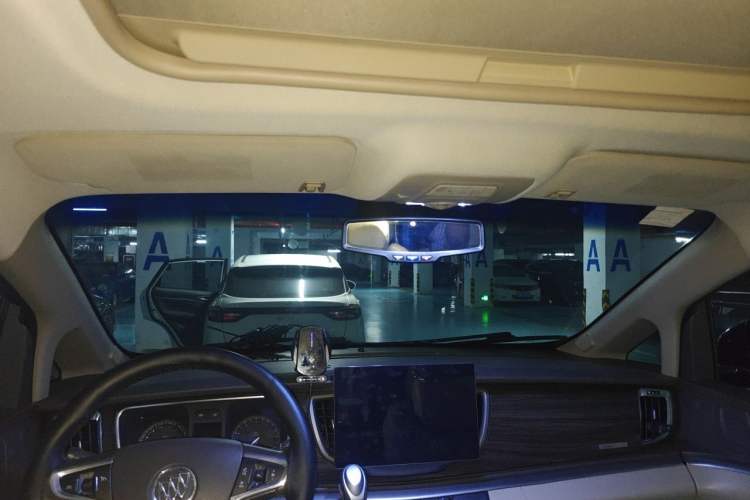 Used Buick GL8 2011 3.0L GT Luxury Business Haoya Edition Headliner