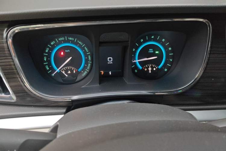 Used Buick GL8 2011 3.0L GT Luxury Business Haoya Edition Instrument Cluster