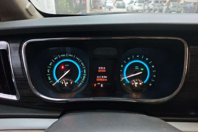 Used Buick GL8 2011 3.0L XT Luxury Business Flagship Edition Instrument Cluster