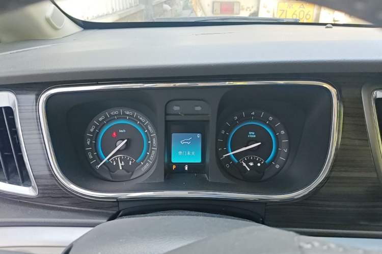 Used Buick GL8 2011 3.0L XT Luxury Business Flagship Edition Instrument Cluster