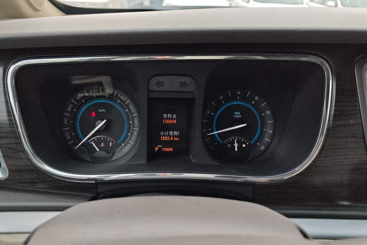 Used Buick GL8 2011 3.0L GT Luxury Business Haoya Edition Instrument Cluster