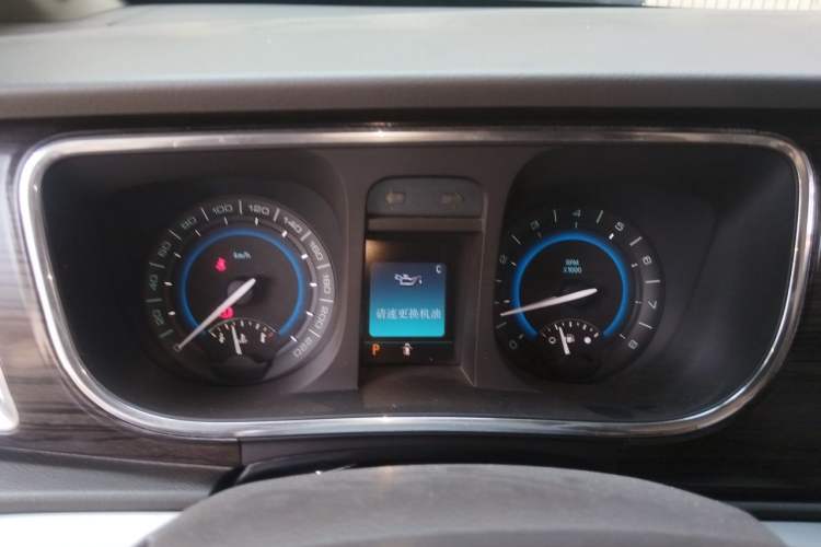Used Buick GL8 2011 3.0L GT Luxury Business Haoya Edition Instrument Cluster