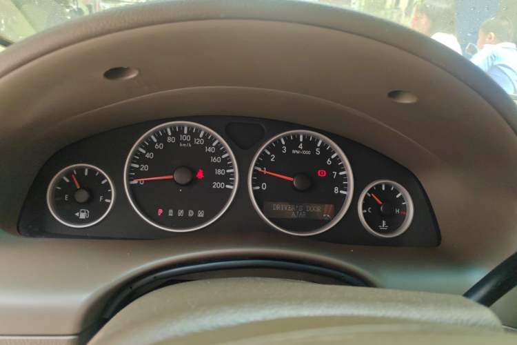Used Buick GL8 2011 2.4L LT Executive Edition Instrument Cluster