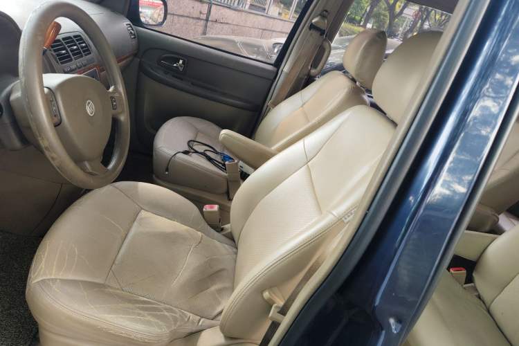 Used Buick GL8 2011 2.4L CT Comfort Edition Left Front Seat
