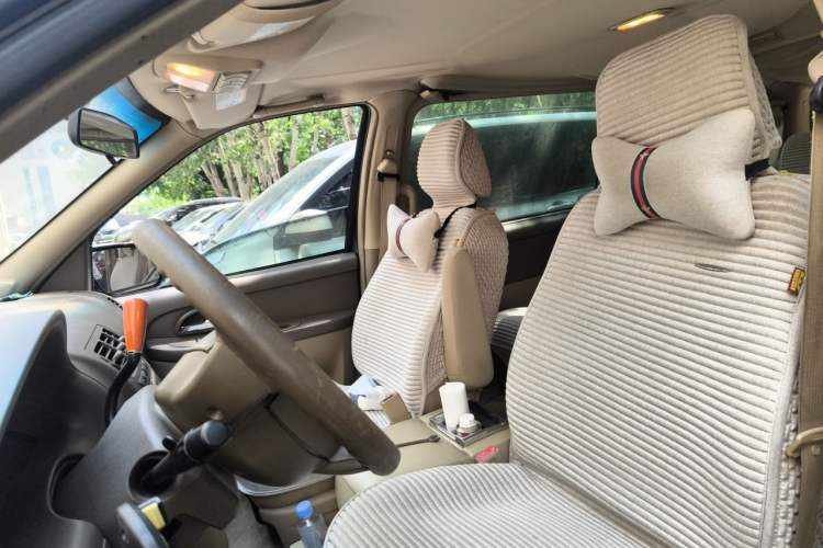 Used Buick GL8 2011 2.4L CT Comfort Edition Left Front Seat