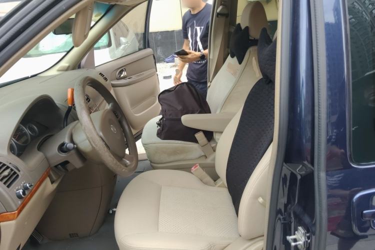 Used Buick GL8 2011 2.4L CT Comfort Edition Left Front Seat