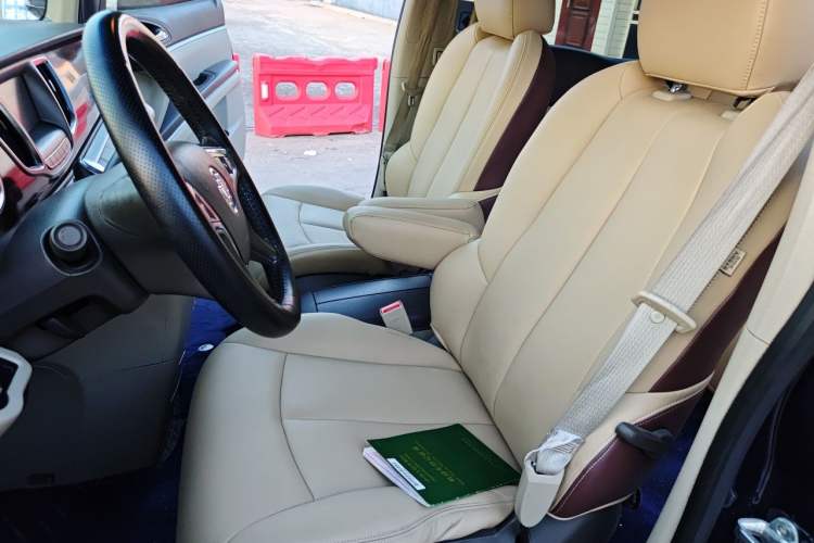 Used Buick GL8 2011 3.0L GT Luxury Business Haoya Edition Left Front Seat