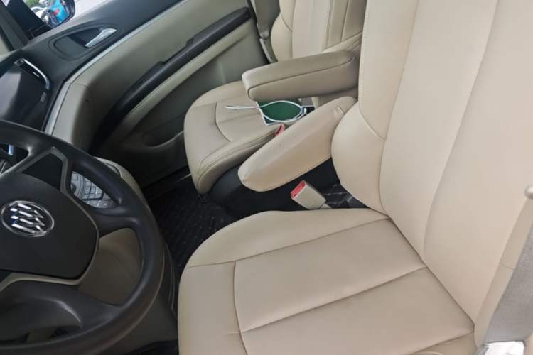 Used Buick GL8 2011 2.4L CT Luxury Business Comfort Edition Left Front Seat