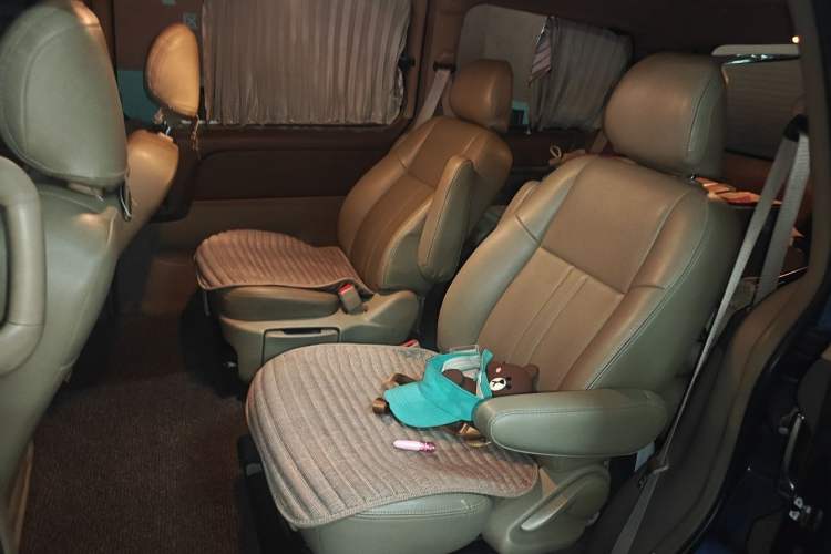 Used Buick GL8 2011 2.4L CT Comfort Edition Left Rear Seat