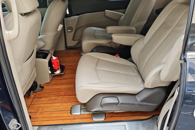 Used Buick GL8 2011 3.0L GT Luxury Business Haoya Edition Left Rear Seat